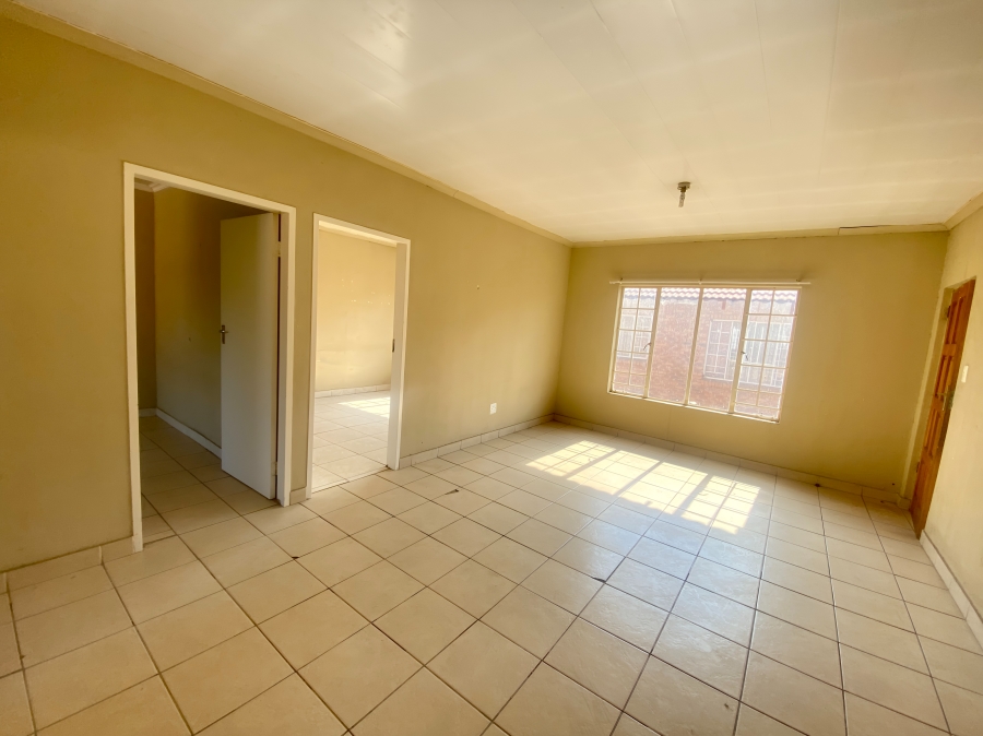 2 Bedroom Property for Sale in Rustenburg Central North West